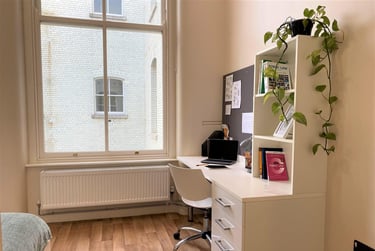 1 bed studio, College Square East, Holylands, Belfast, BT16DJ - Image 5